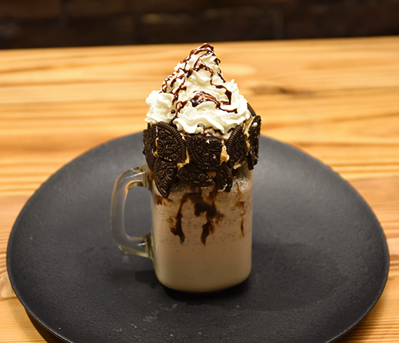 Cookies & Cream Milkshake