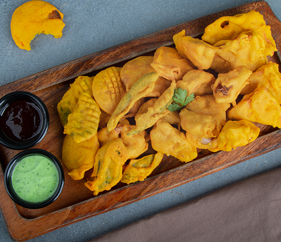 Mixed Pakoda Basket