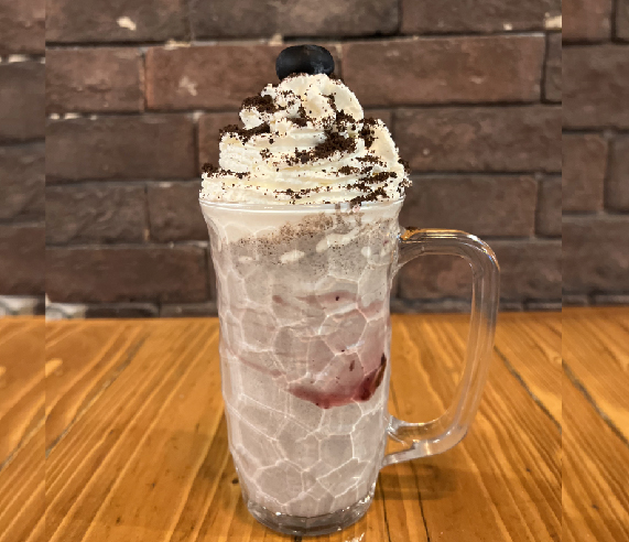 Oreo Berry Milkshake