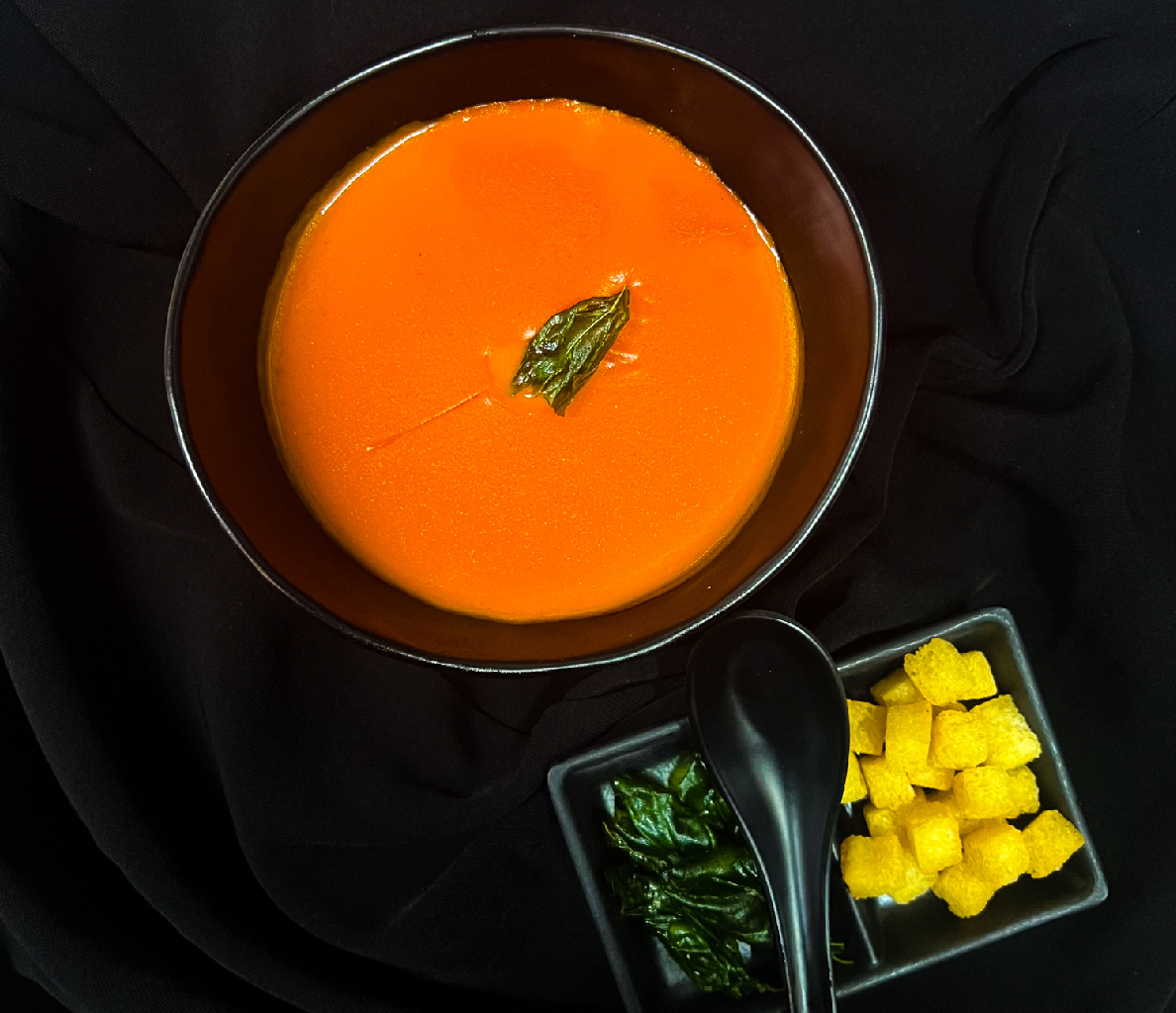 Tomato & Basil Soup